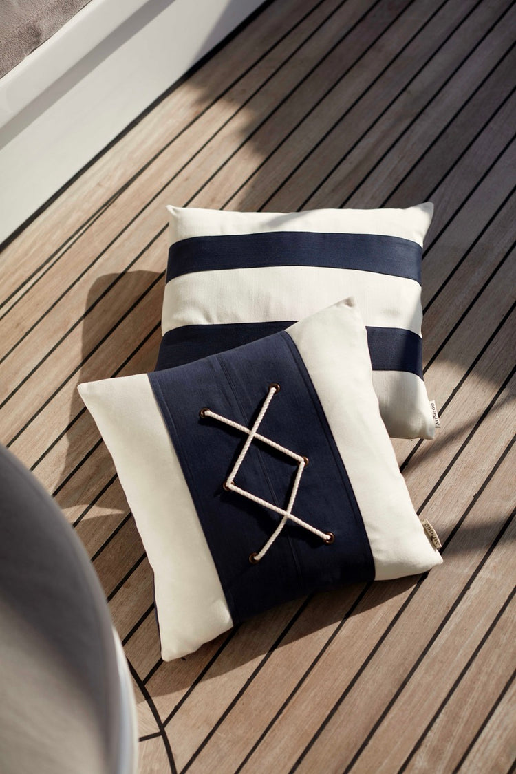 Pontus Marine Pillow Cover