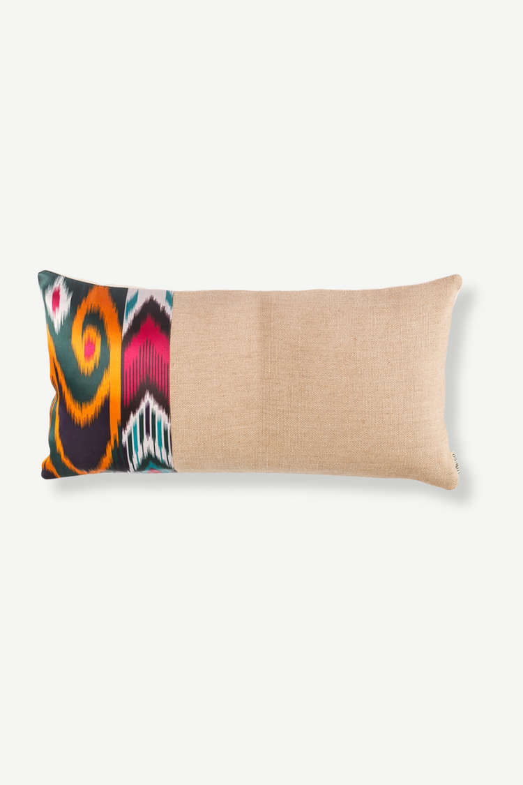 Modern Ikat Throw cushion Trax